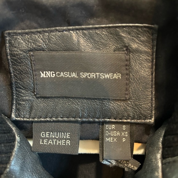 Leather bomber jacket - Picture 2 of 4